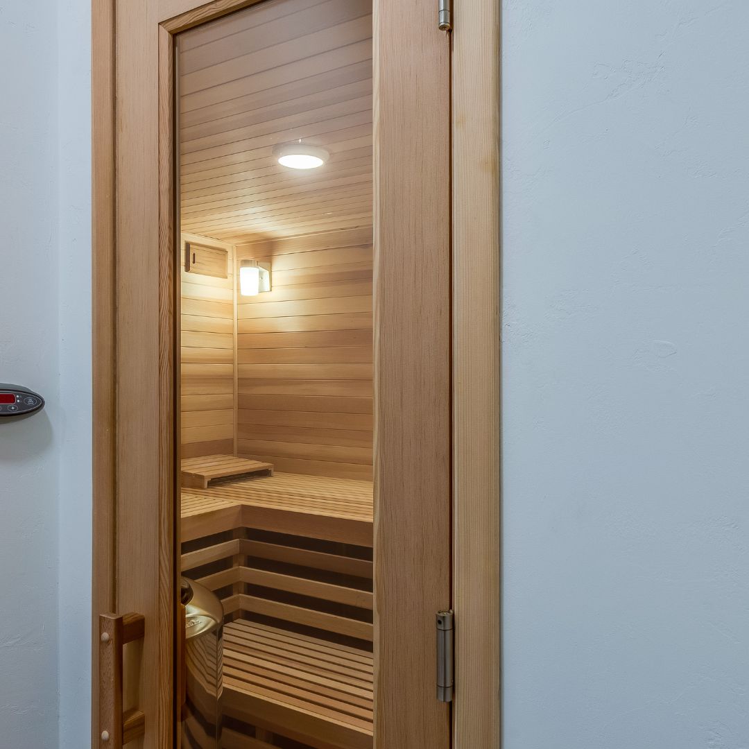 Choosing the Right Infrared Sauna for Your Home in Tarzana, CA